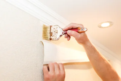Pose de papier peint à Gonneville-en-Auge — revêtements muraux et toiles de verre